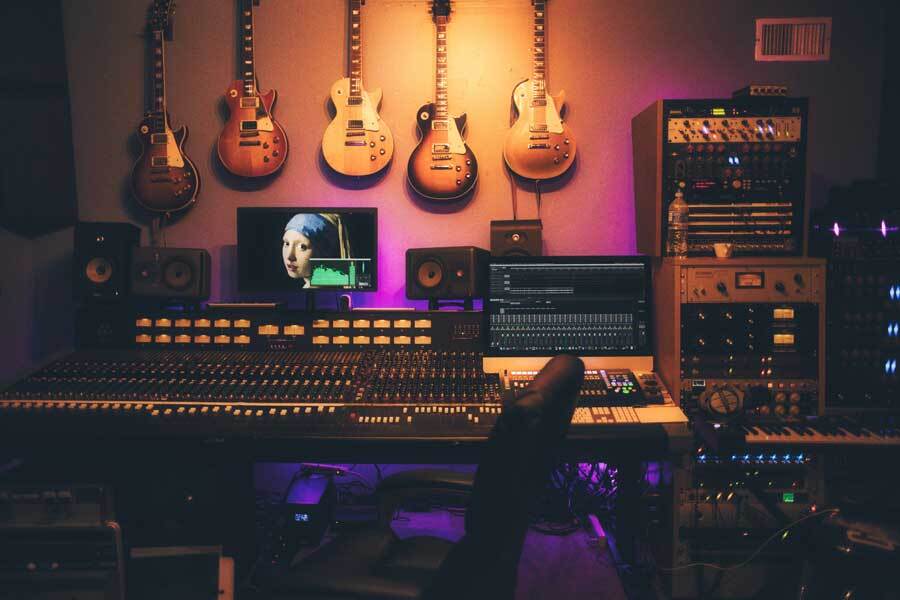 Der perfekte Mix muss her! Wie du deine Audio-Aufnahmen im Tonstudio professionell bearbeitest